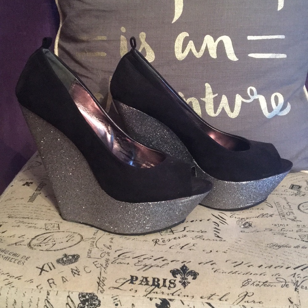 Peek-a-boo toe wedges.